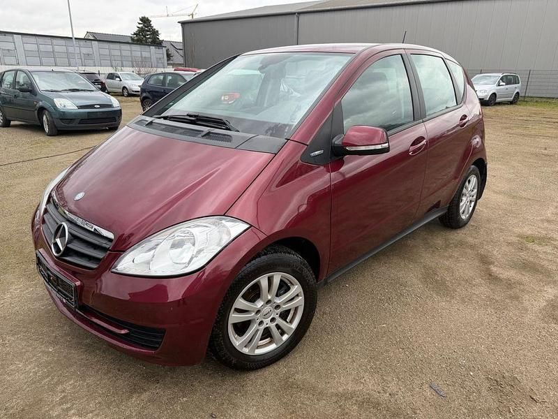Gebraucht Mercedes A160 95 PS (69 kW) 2009 Rot Limousine