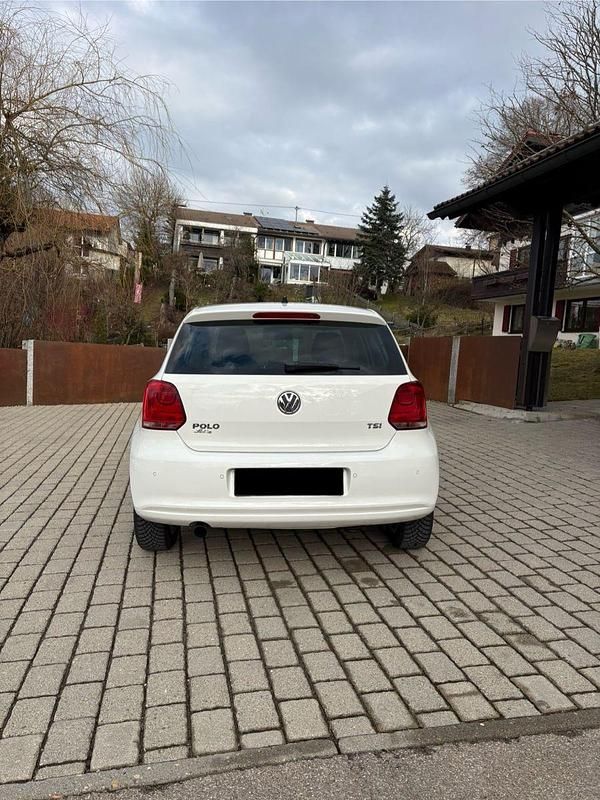 Gebraucht VW Polo Life 90 PS (66 kW) 2014 Weiß Kleinwagen