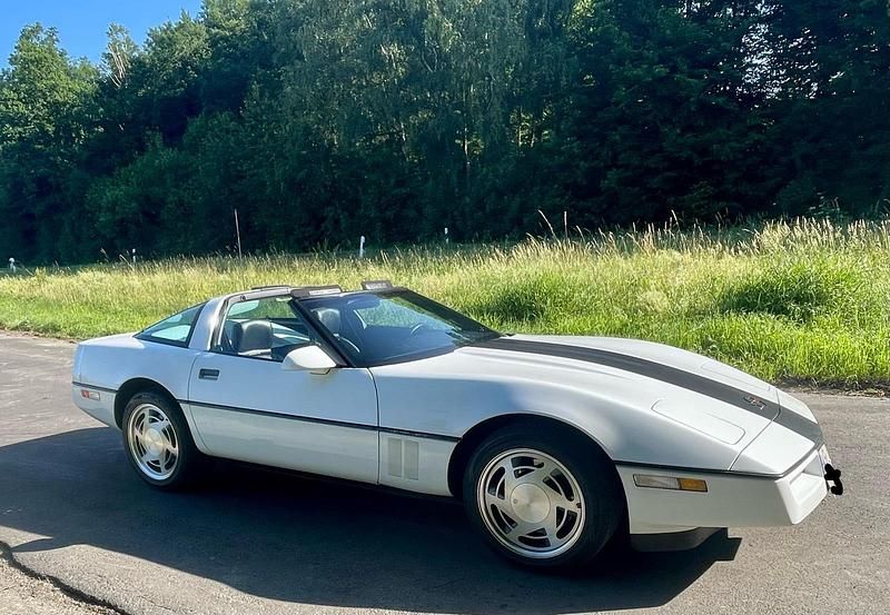 Weiß Gebraucht 1990 Chevrolet Corvette C4 Coupé | 17.500 € - Bild 1/4