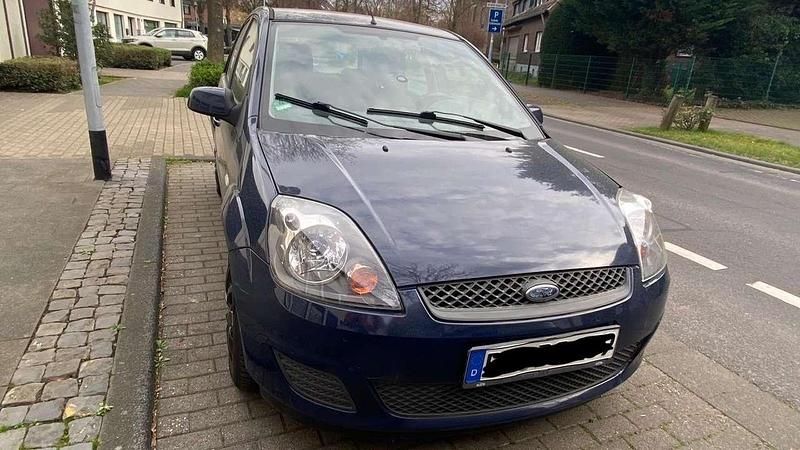 Gebraucht Ford Fiesta Trend 80 PS (58 kW) 2008 Kleinwagen