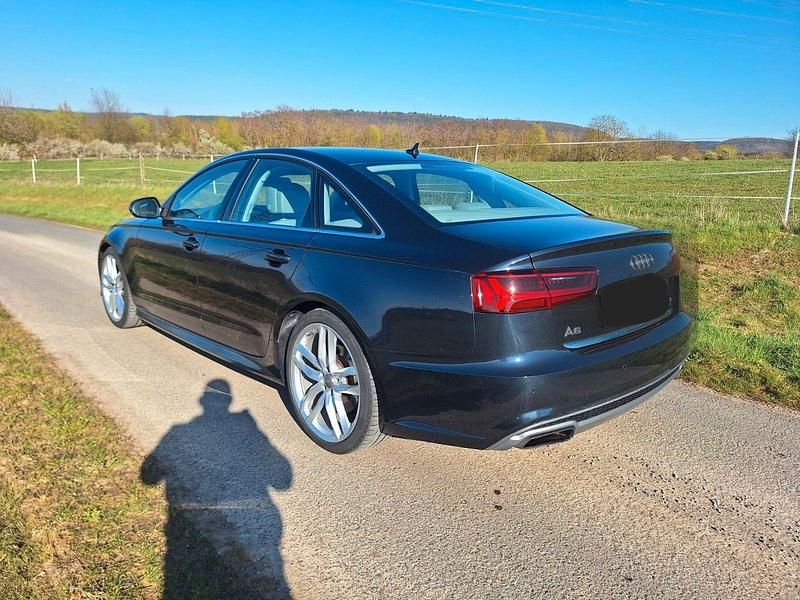 Gebraucht Audi A6 Ambiente 333 PS (244 kW) 2015 Blau Limousine