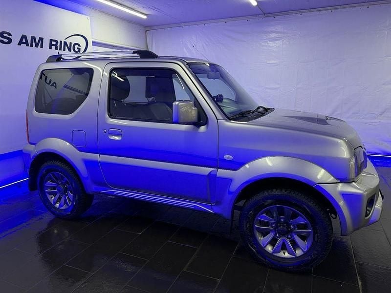 Gebraucht Suzuki Jimny Style 84 PS (61 kW) 2017 Silber SUV