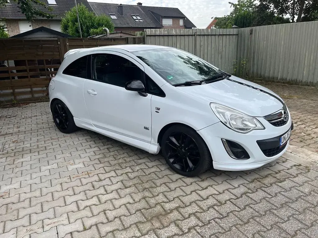 Gebraucht Opel Corsa OPC 69 PS (50 kW) 2011 Weiß Kleinwagen