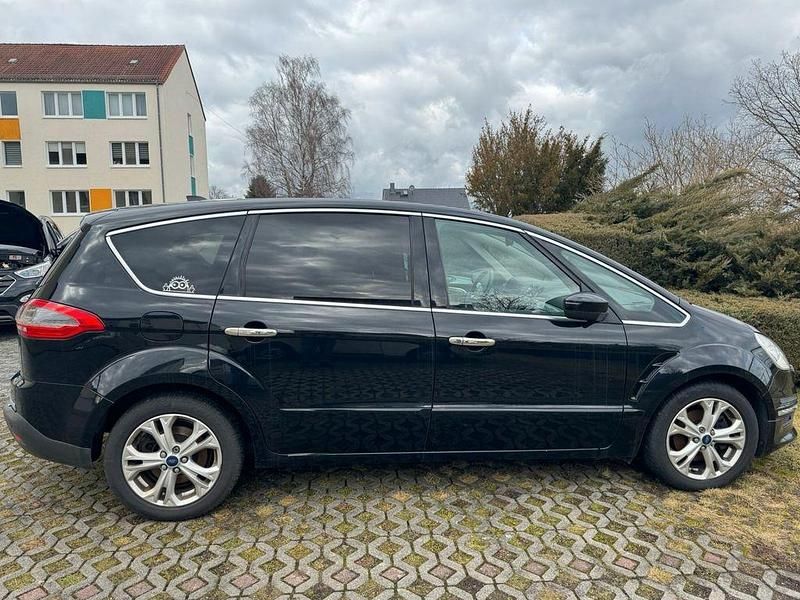 Gebraucht Ford S-MAX S 163 PS (119 kW) 2011 Schwarz Van / Kleinbus