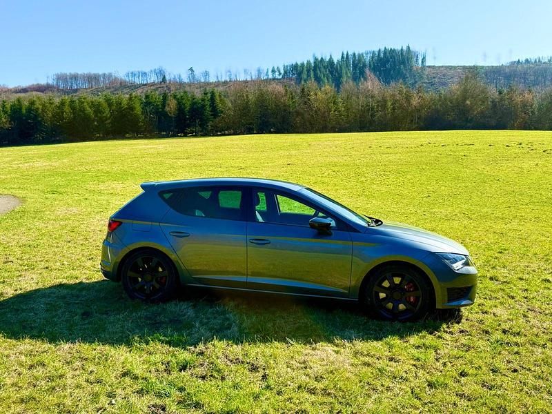 Second-hand Seat Leon CUPRA 280 CP (205 kW) 2014 Gri Berlinǎ