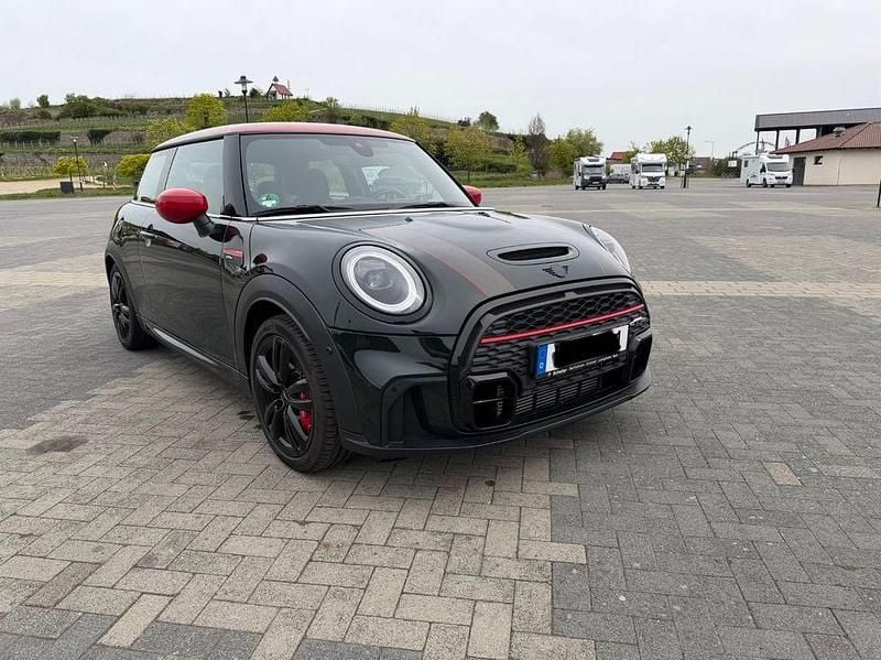 Gebraucht Mini John Cooper Works 231 PS (169 kW) 2023 Grün Kleinwagen