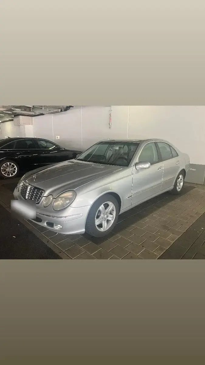 Gebraucht Mercedes E270 Elegance 177 PS (130 kW) 2003 Grau Limousine