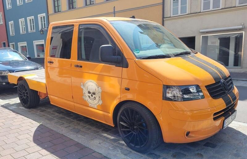 Orange Gebraucht 2007 VW T5 Van | 12.500 € - Bild 1/4