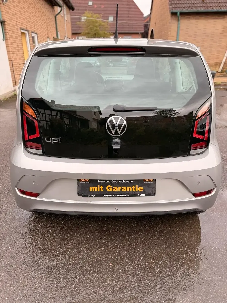 Gebraucht VW up! 65 PS (47 kW) 2023 Silber Kleinwagen