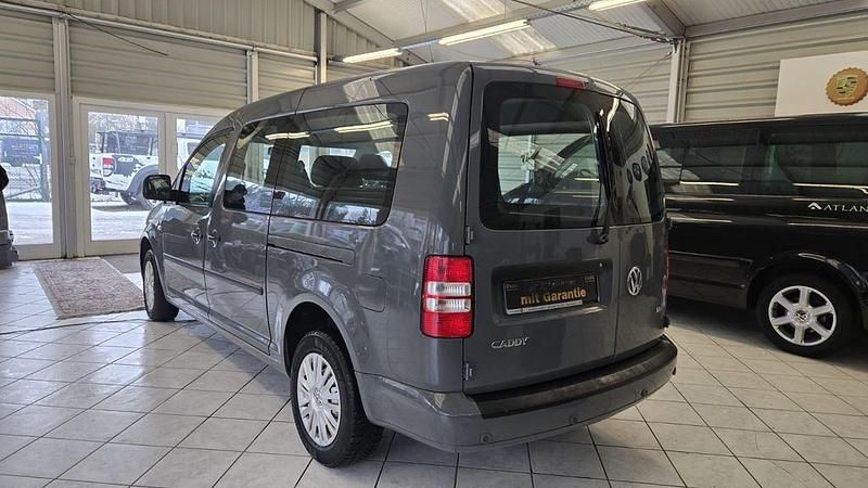 Gebraucht VW Caddy Maxi 102 PS (75 kW) 2011 Grau Van / Kleinbus