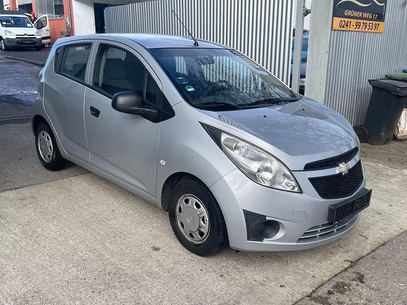 Gebraucht Chevrolet Spark 68 PS (50 kW) 2012 Silber Kleinwagen