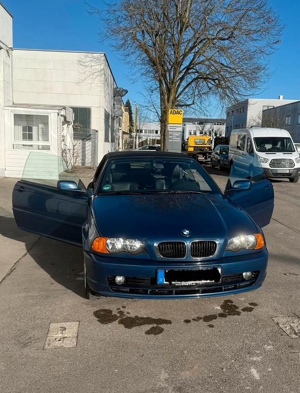 Gebraucht BMW 318 Cabriolet 143 PS (105 kW) 2002 Blau Cabrio