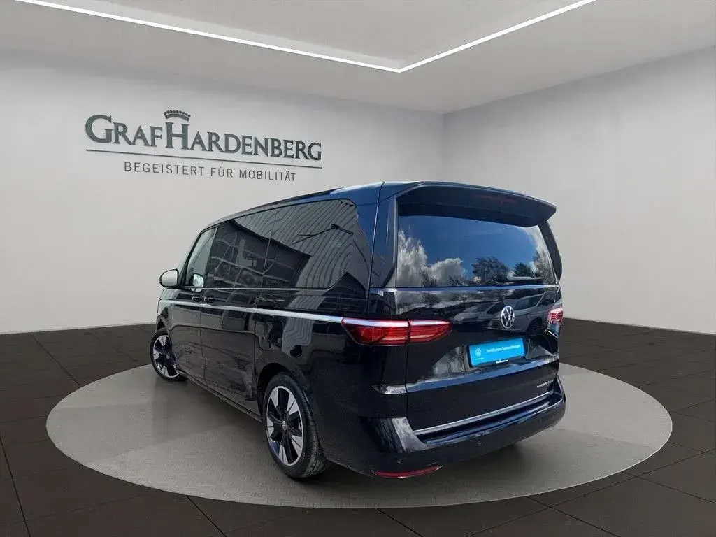 Gebraucht VW Multivan Style 177 PS (130 kW) 2025 Schwarz Van / Kleinbus