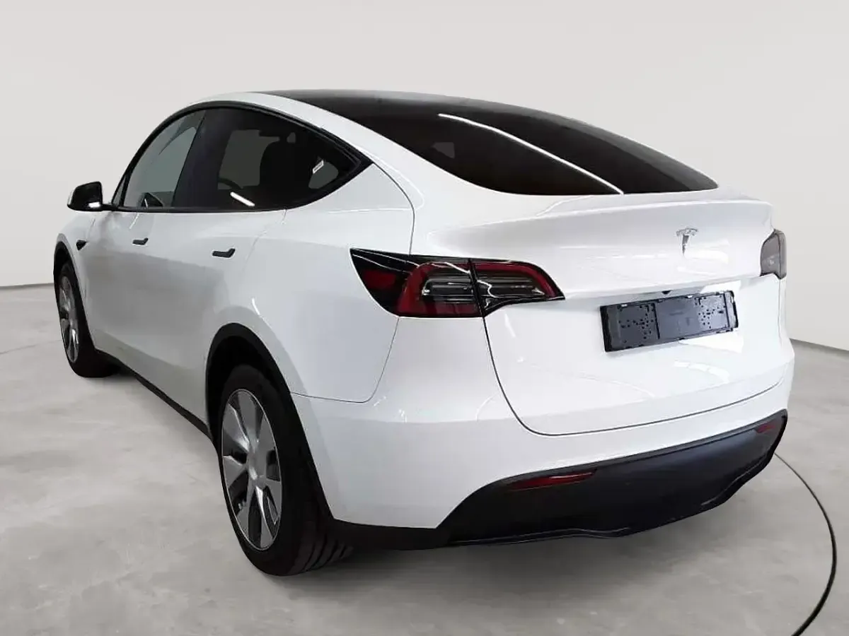 Gebraucht Tesla Model Y 378 kW (514 PS) 2023 Pearl white multicoat SUV