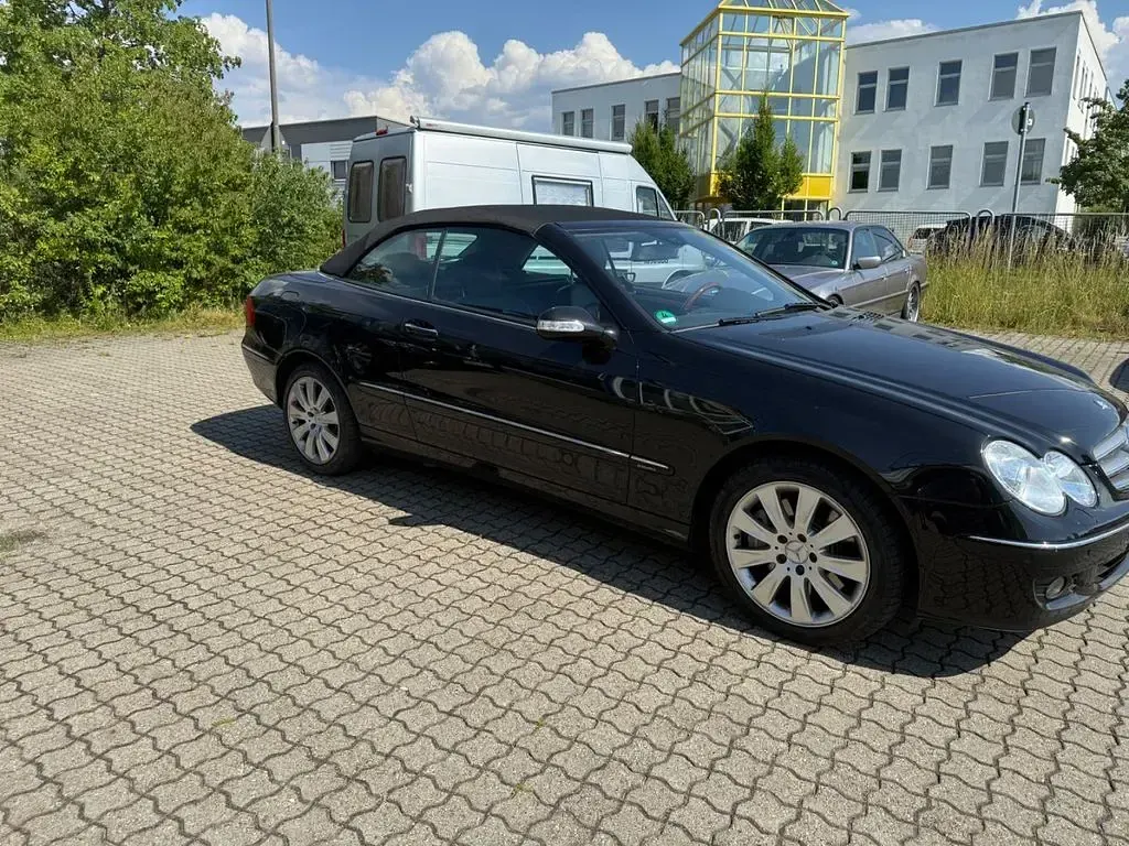 Gebraucht Mercedes CLK350 Elegance 272 PS (200 kW) 2006 Schwarz Cabrio