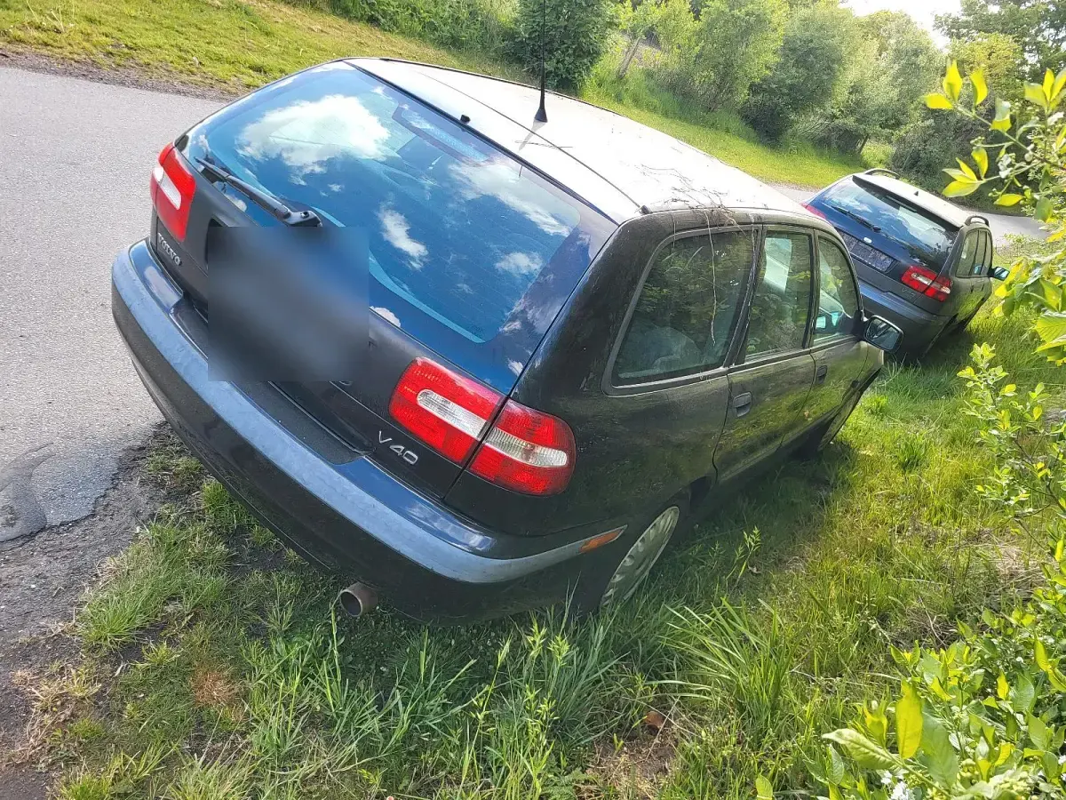 Gebraucht Volvo V40 125 PS (91 kW) 2003 Schwarz Kombi