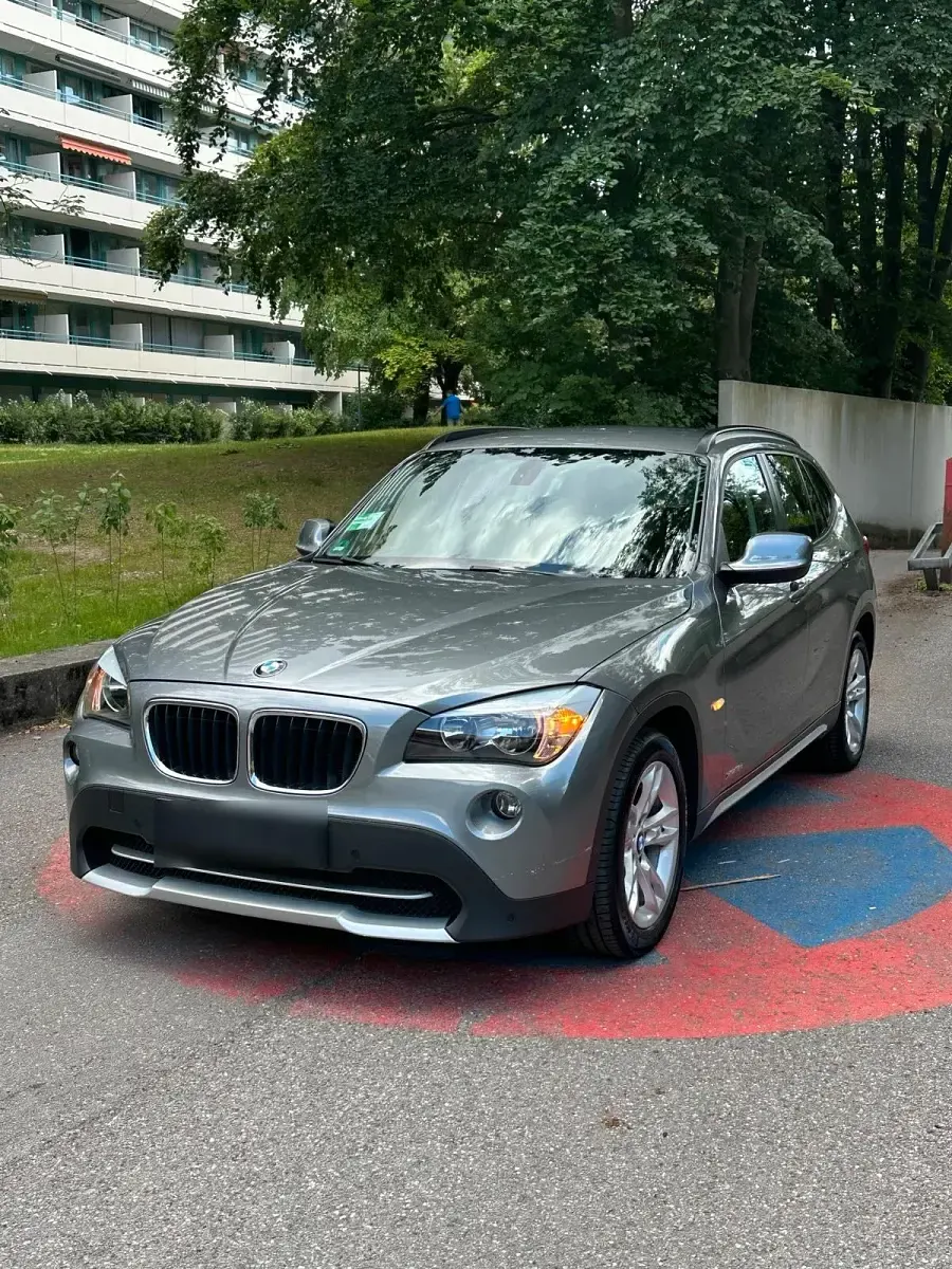 Gebraucht BMW X1 143 PS (105 kW) 2012 Grau SUV