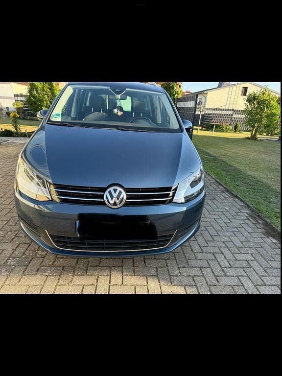 Blau Gebraucht 2015 VW Sharan Ocean Van / Kleinbus | 15.500 € (Superpreis) - Bild 1/4
