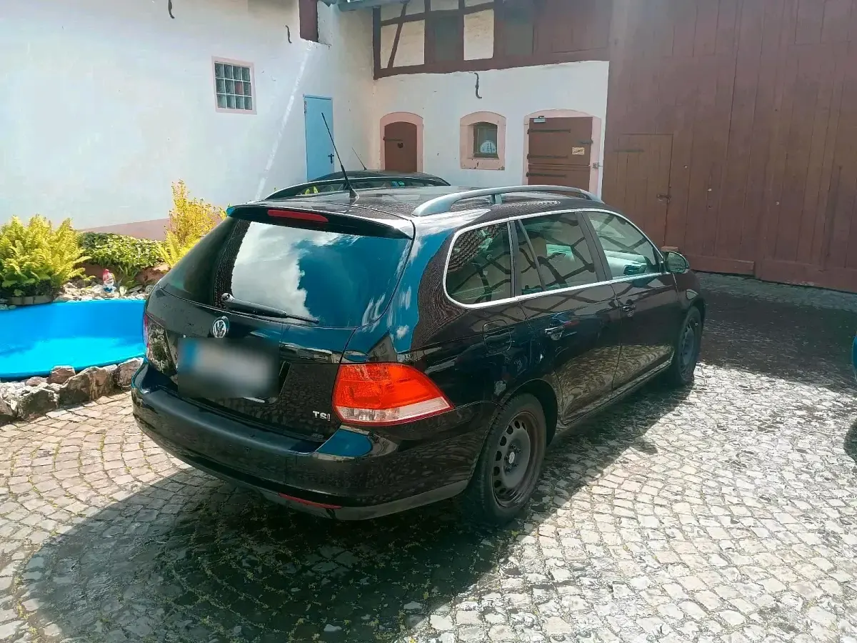 Gebraucht VW Golf VI Comfortline 122 PS (89 kW) 2009 Schwarz Kleinwagen