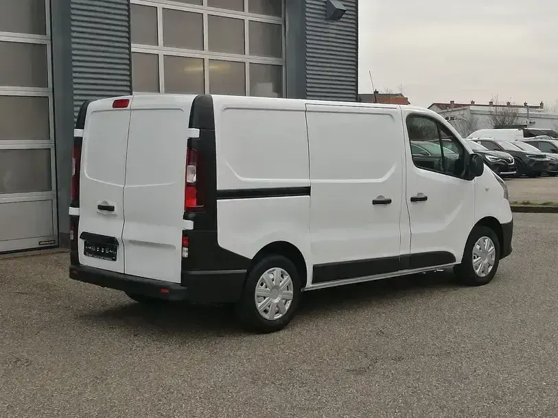 Gebraucht Renault Trafic Komfort 121 PS (88 kW) 2019 Weiß Van / Kleinbus