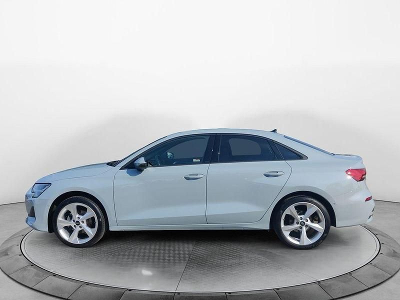 Gebraucht Audi A3 Advanced Plus 116 PS (85 kW) 2024 Pfeilgrau perleffekt Limousine