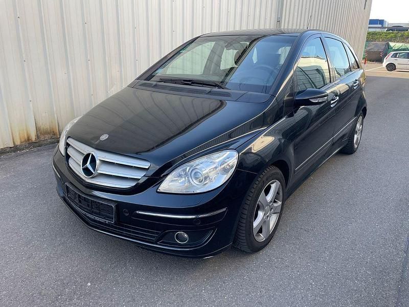 Schwarz Gebraucht 2006 Mercedes B180 Avantgarde Van / Kleinbus | 2.990 € (Guter Preis) - Bild 1/4