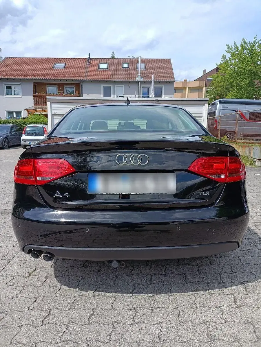 Gebraucht Audi A4 Ambiente 170 PS (125 kW) 2010 Schwarz Limousine