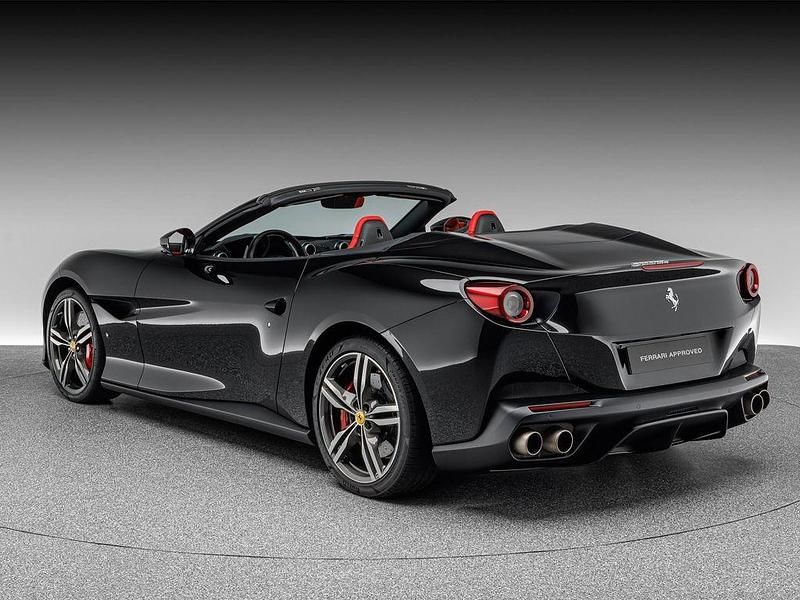 Gebraucht Ferrari Portofino 600 PS (441 kW) 2019 Nero daytona Cabrio