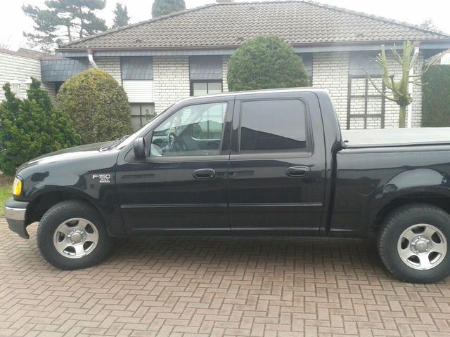Schwarz Gebraucht 2001 Ford F-150 XLT Abholung | 15.000 € - Bild 1/4