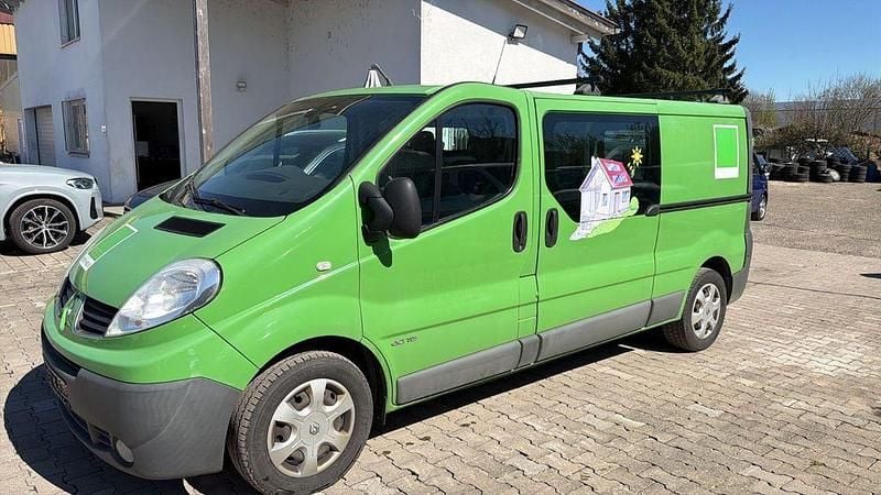 Gebraucht Renault Trafic 114 PS (83 kW) 2012 Grün Van / Kleinbus