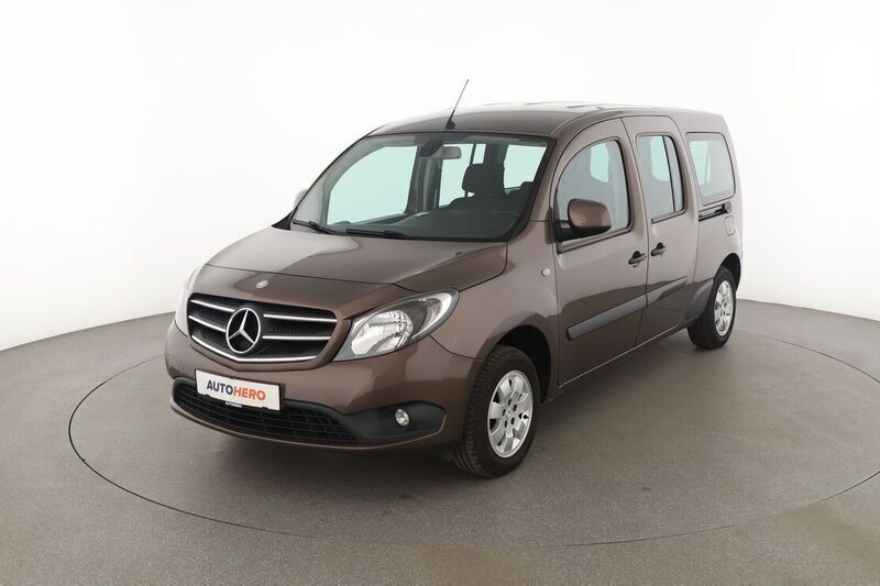 Braun Gebraucht 2017 Mercedes Citan 111 Edition Kombi | 14.070 € (Fairer Preis) - Bild 1/4