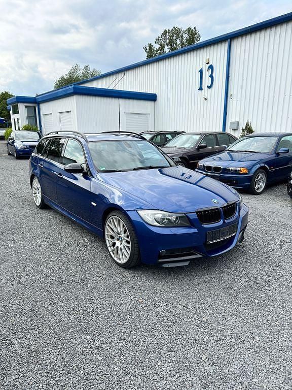 Blau Gebraucht 2006 BMW 320 Performance Kombi | 5.499 € - Bild 1/4