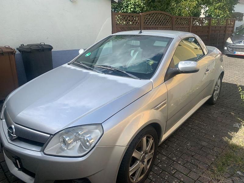 Silber Gebraucht 2007 Opel Tigra Cabrio | 750 € (Guter Preis) - Bild 1/4