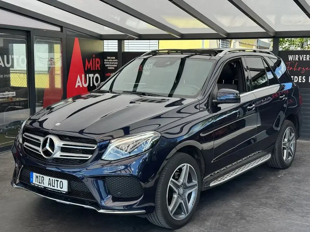 Gebraucht Mercedes GLE250 AMG line 204 PS (150 kW) 2016 Blau SUV