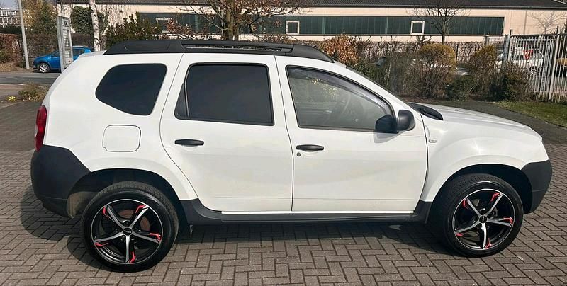 Gebraucht Dacia Duster Ambiance 105 PS (77 kW) 2010 Weiß SUV