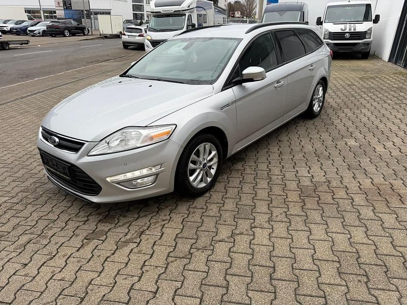 Silber Gebraucht 2012 Ford Mondeo Kombi | 4.800 € (Etwas zu teuer) - Bild 1/4