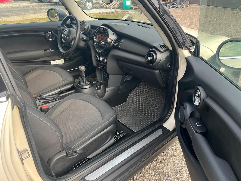 Gebraucht Mini ONE 75 PS (55 kW) 2016 Beige Kleinwagen