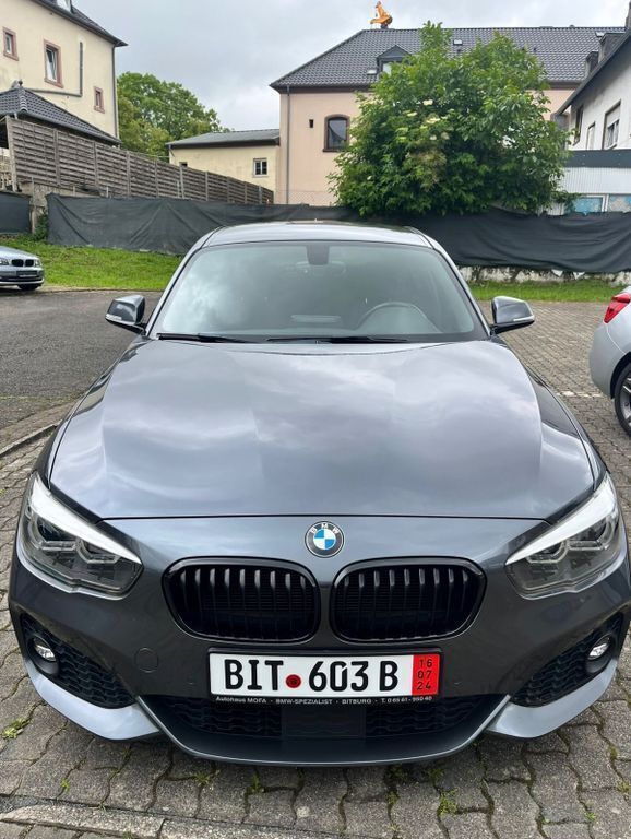 Grau Gebraucht 2017 BMW 125 M Sport Kleinwagen | 19.900 € (Fairer Preis) - Bild 1/4
