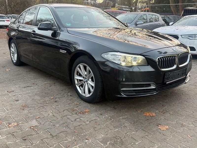 Gebraucht BMW 528 Sport Line 245 PS (180 kW) 2013 Schwarz Limousine