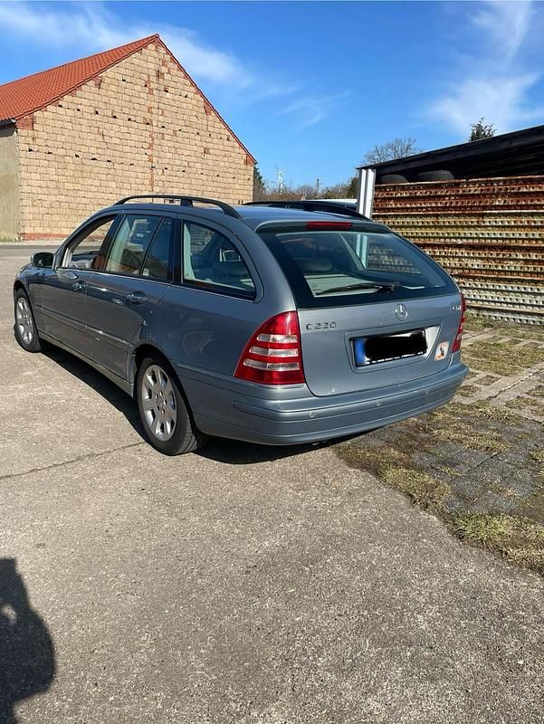 Gebraucht Mercedes C220 150 PS (110 kW) 2006 Grau Kombi