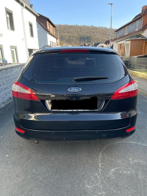 Gebraucht Ford Mondeo 150 PS (110 kW) 2009 Schwarz Kombi