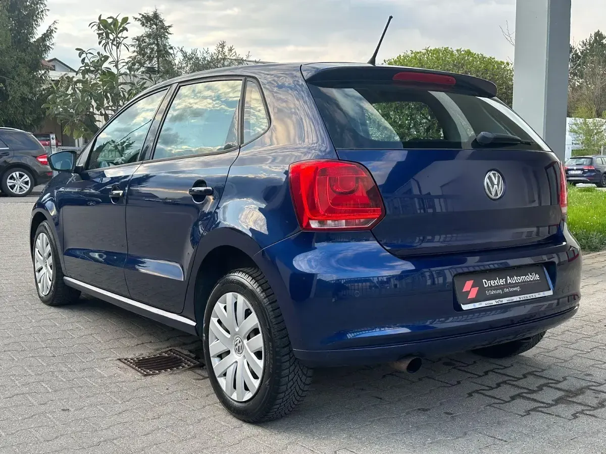 Gebraucht VW Polo Comfortline 90 PS (66 kW) 2012 Blau Kleinwagen