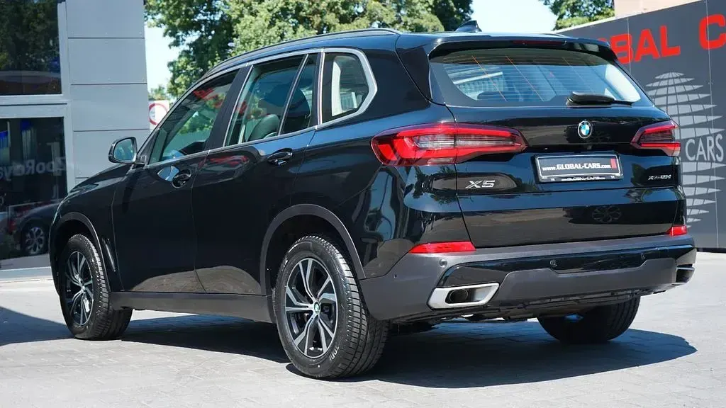 Gebraucht BMW X5 Sport Line 231 PS (169 kW) 2023 Schwarz SUV