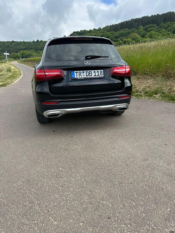 Gebraucht Mercedes GLC220 170 PS (125 kW) 2016 Schwarz SUV