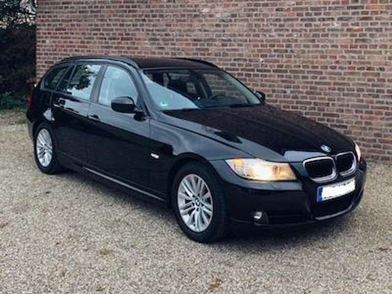 Schwarz Gebraucht 2010 BMW 320 Comfort Edition Kombi | 7.499 € (Etwas zu teuer) - Bild 1/4