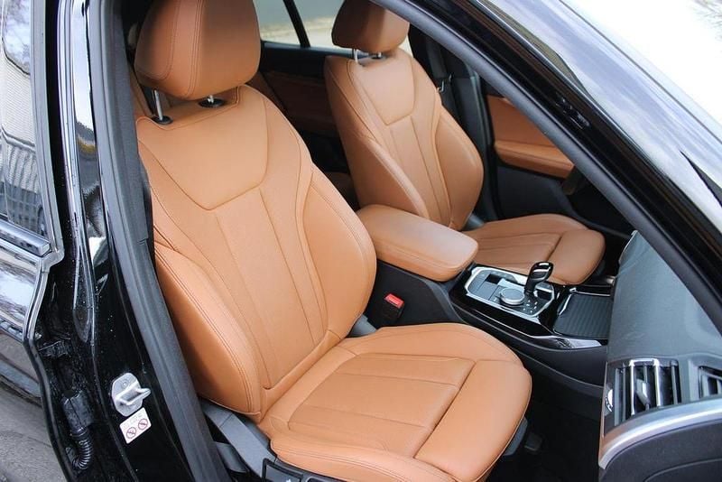 Gebraucht BMW X3 Sport Line 190 PS (139 kW) 2022 Schwarz SUV