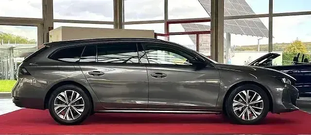 Gebraucht Peugeot 508 Allure 131 PS (96 kW) 2023 Grau Limousine