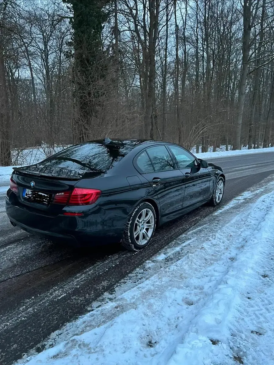 Gebraucht BMW 530 245 PS (180 kW) 2010 Schwarz Limousine