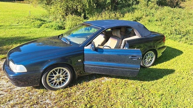 Blau Gebraucht 2002 Volvo C70 Comfort Cabrio | 4.950 € - Bild 1/4