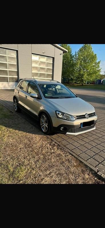 Silber Gebraucht 2011 VW Polo Cross Kleinwagen | 8.700 € (Fairer Preis) - Bild 1/4